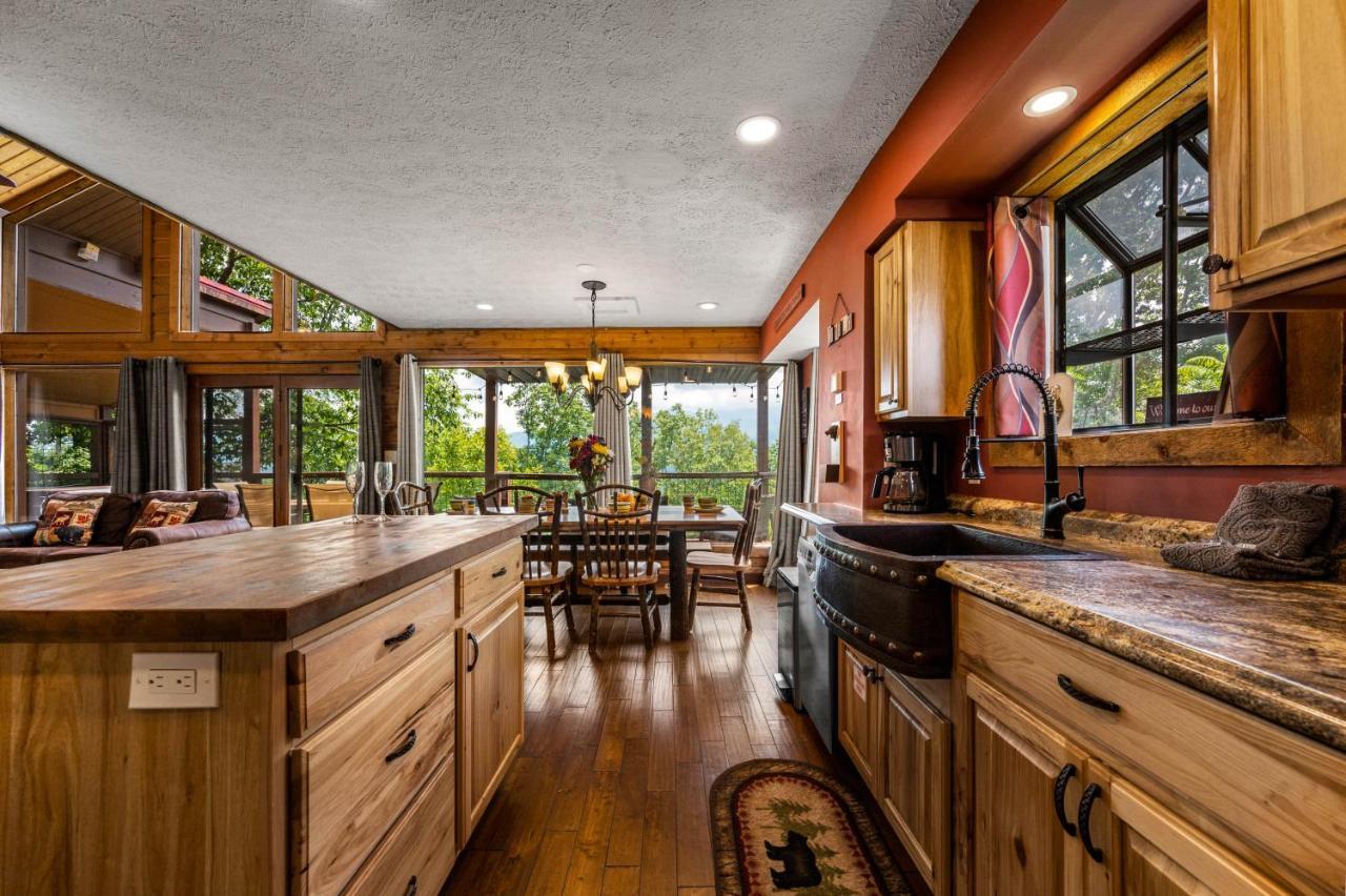 Twinflower Summit - Incredible Views, Pet Friendly! Gatlinburg Extérieur photo