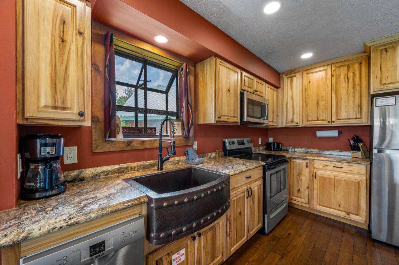 Twinflower Summit - Incredible Views, Pet Friendly! Gatlinburg Extérieur photo